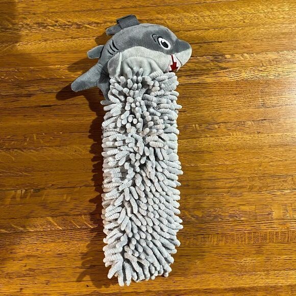 Norwex Chenille Shark Limited Edition Towel NWOT - Picture 2 of 10
